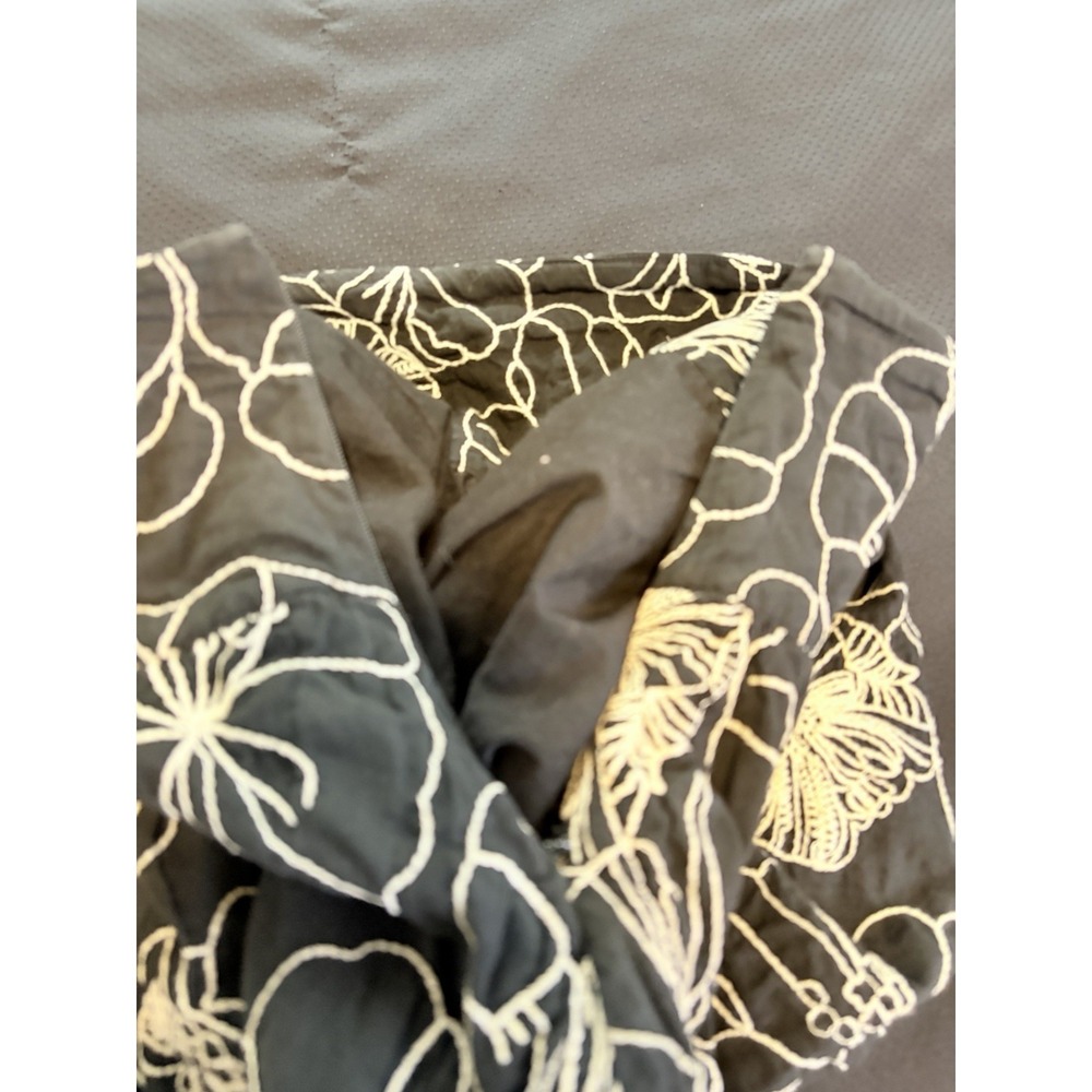 Chicos 1 Black & White Embroidered Floral Cotton Skirt~M-8~ Short Flair Flirty - Picture 11 of 12